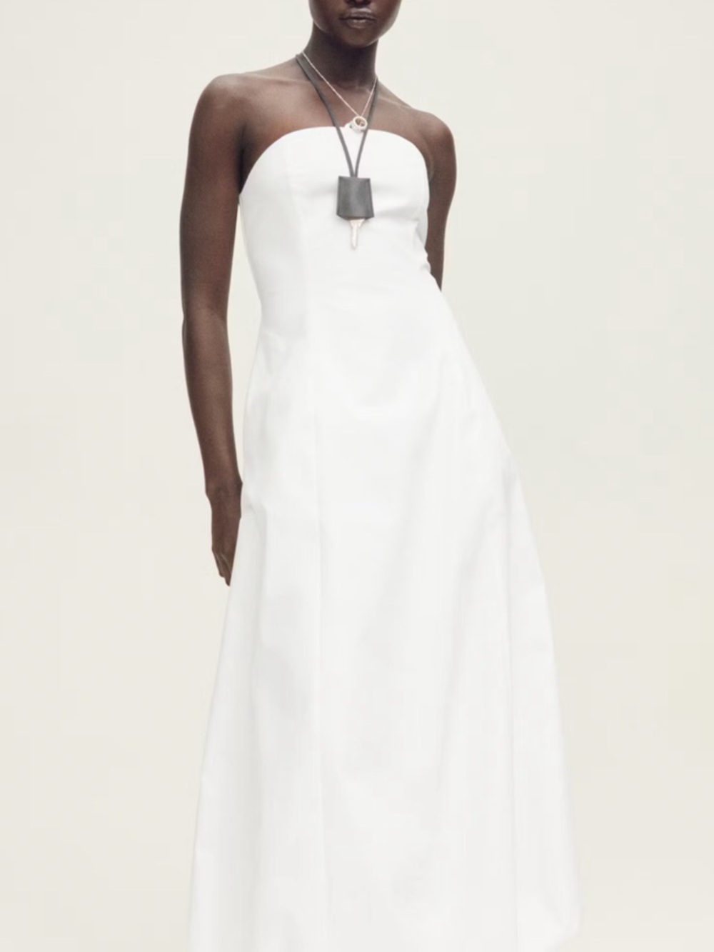 Mango Strapless White Ballgown with Clean Seams